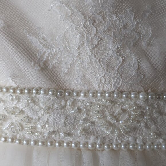 Simply Beautiful Ivory Lace and Tulle Special Occasion Dress for Girls - Picture 7 of 11